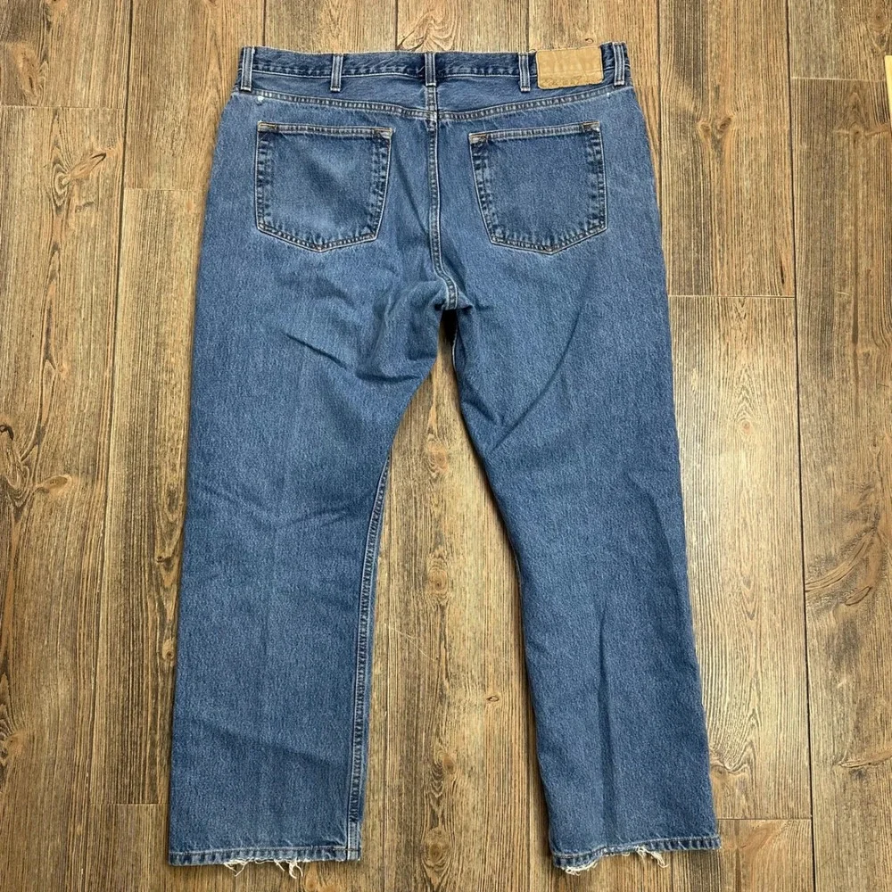 Eddie Bauer Mens Straight Fit Jeans Size 40x30 Blue Medium Wash Denim Pants